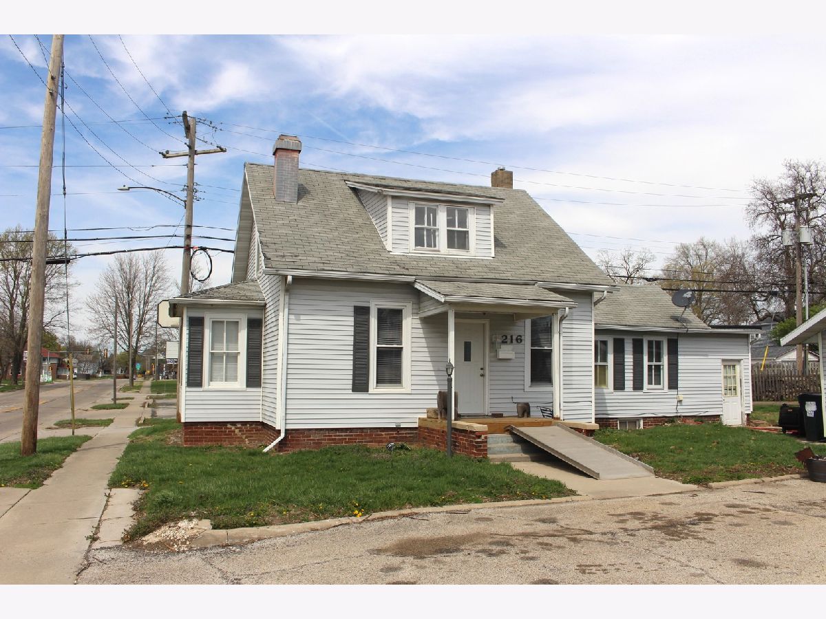  For Sale Clinton Illinois, 216 Grant Street