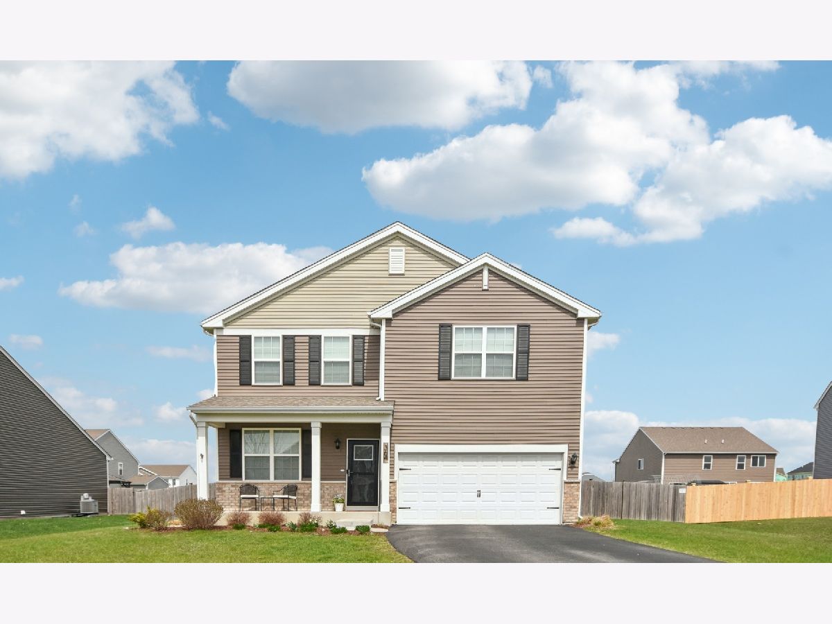 Homes & Townhomes For Sale Ashcroft Place Oswego Illinois, 364 Hemlock Lane