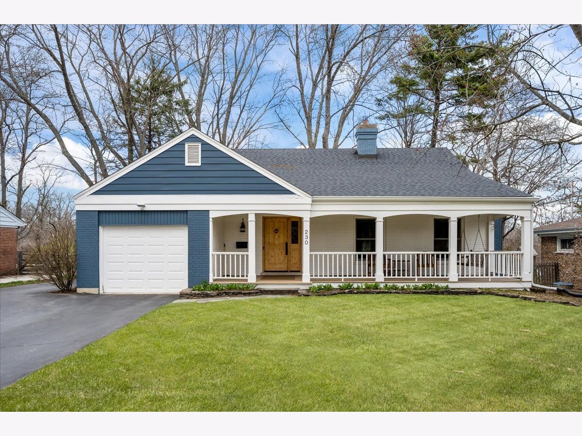  For Sale Lake Bluff Illinois, 230 Center Avenue