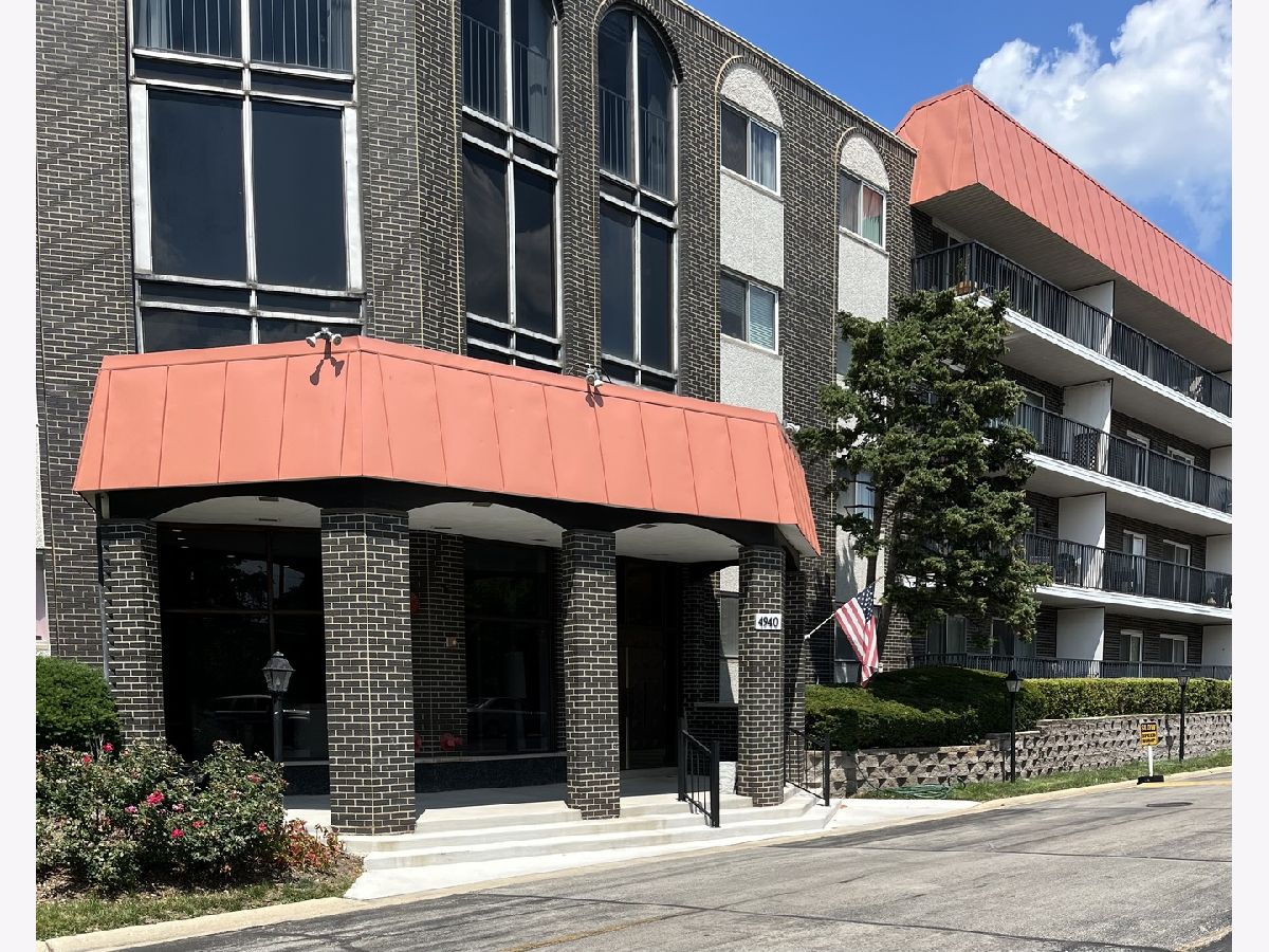  For Sale Skokie Illinois, 4940 Foster Street