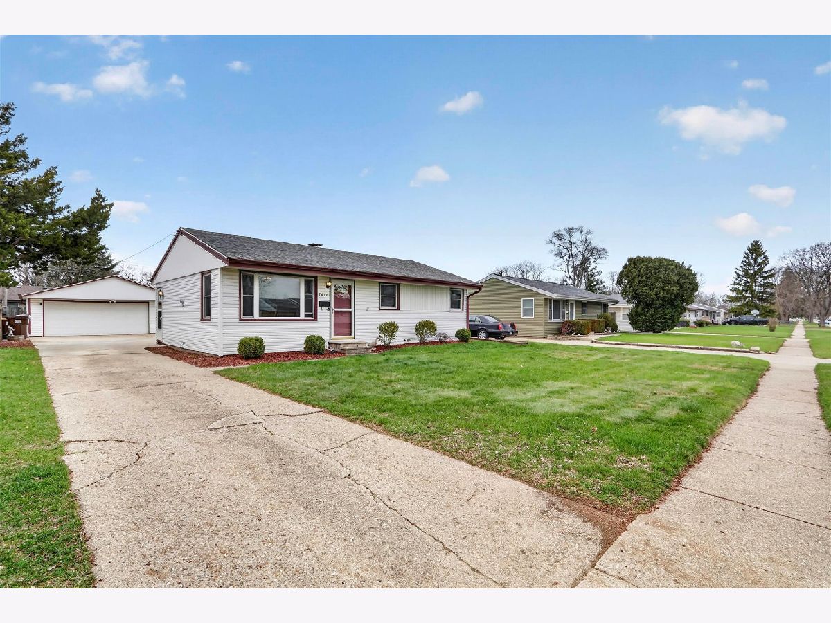  For Sale Loves Park Illinois, 7418 Orion Street