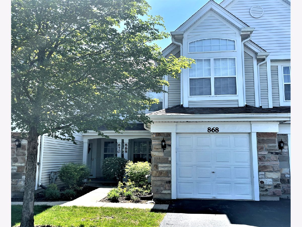  Rented Carol Stream Illinois, 868 Brompton