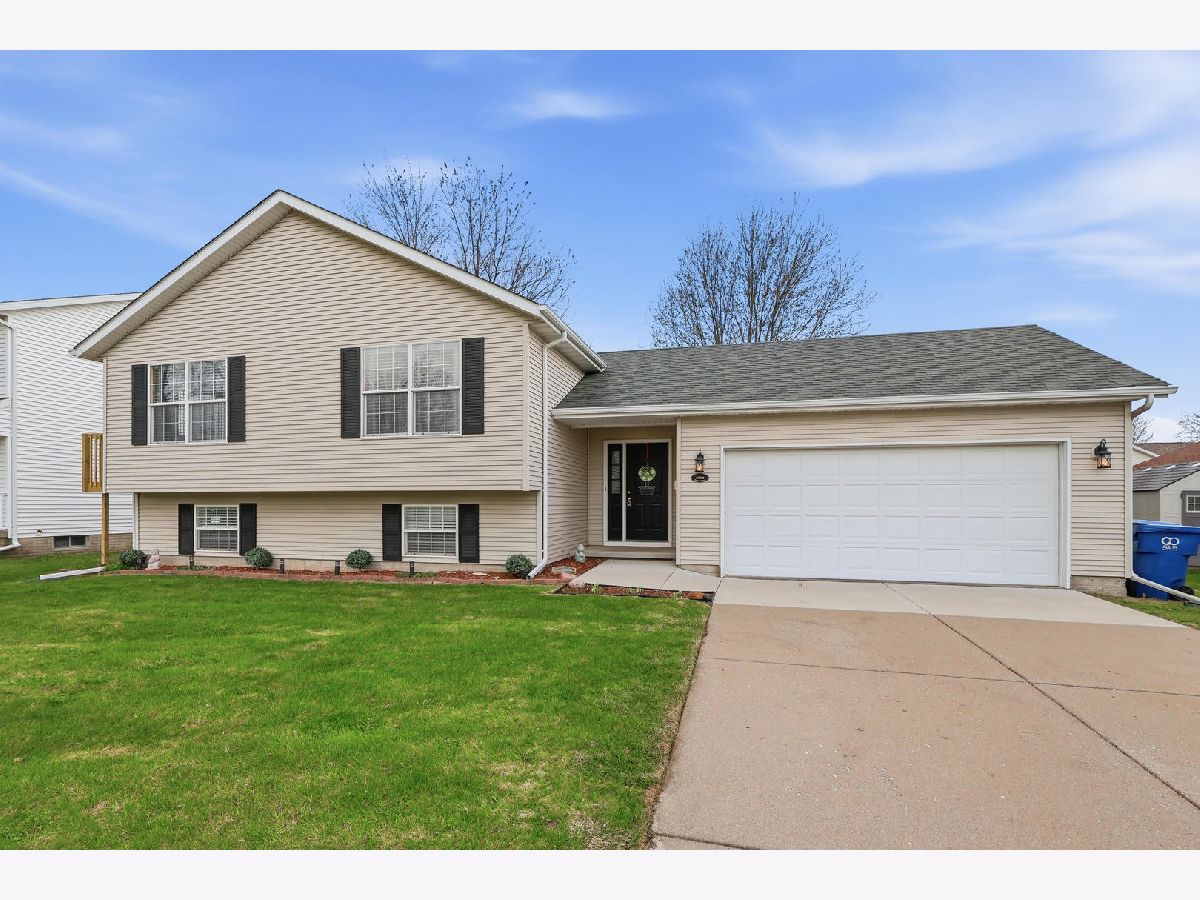  For Sale Davenport Iowa, 6508 Wilkes Street