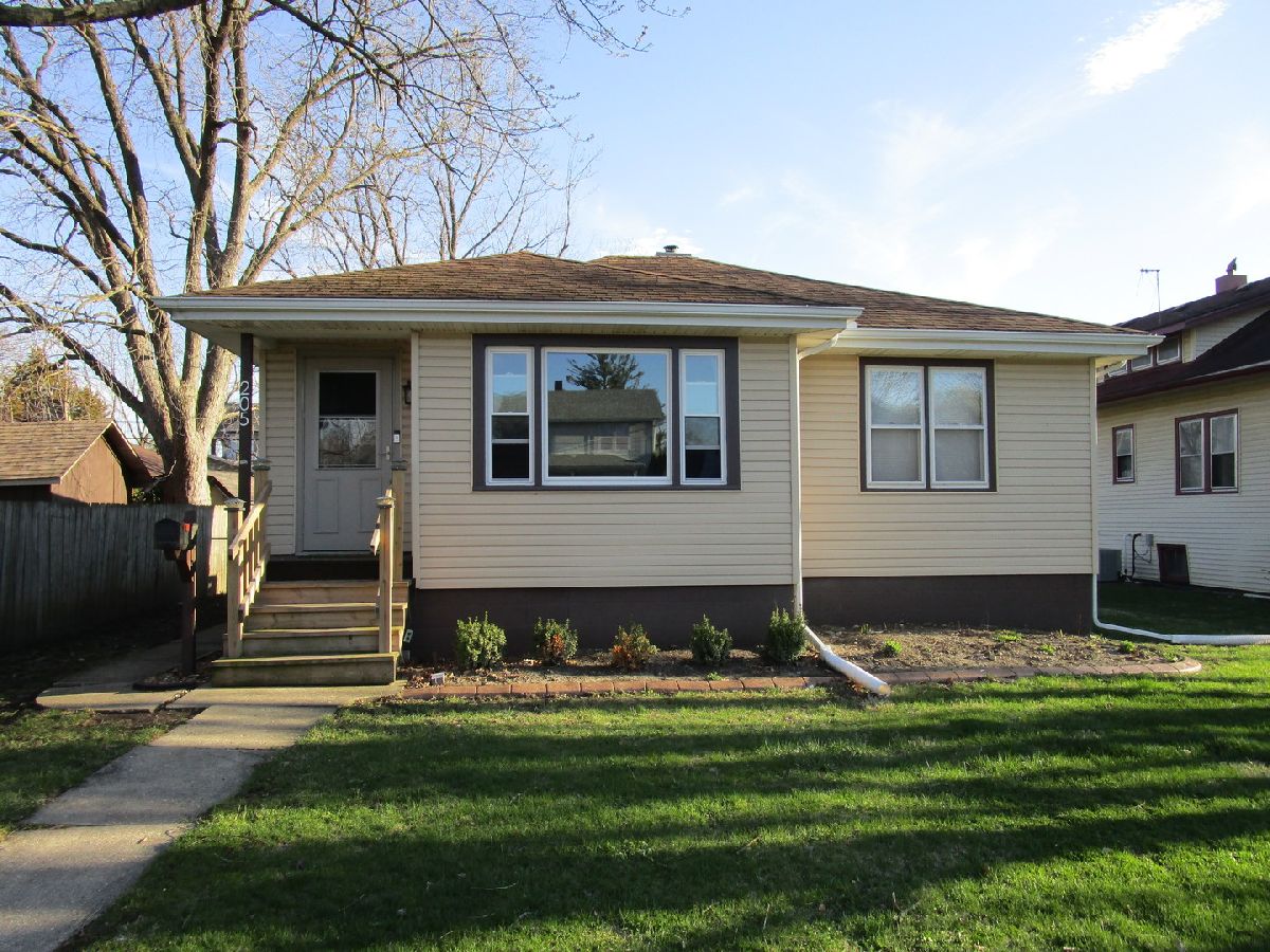  For Sale Dwight Illinois, 205 Seminole Street
