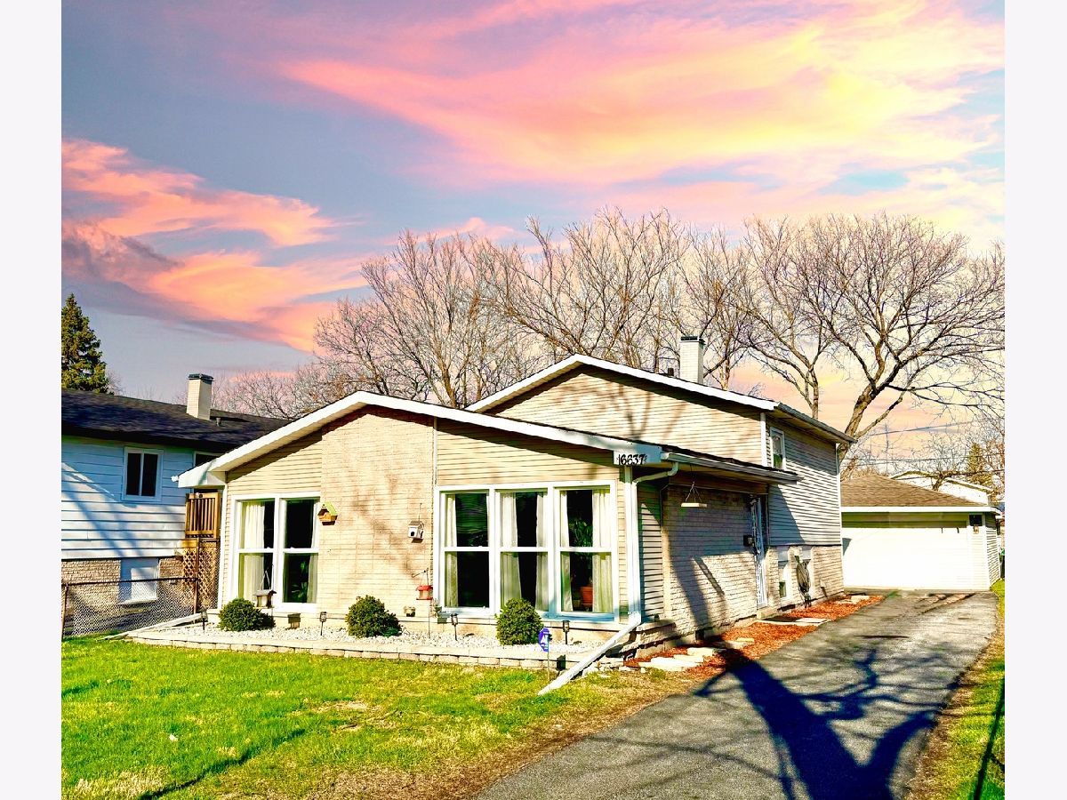  For Sale Markham Illinois, 16637 Paulina Street