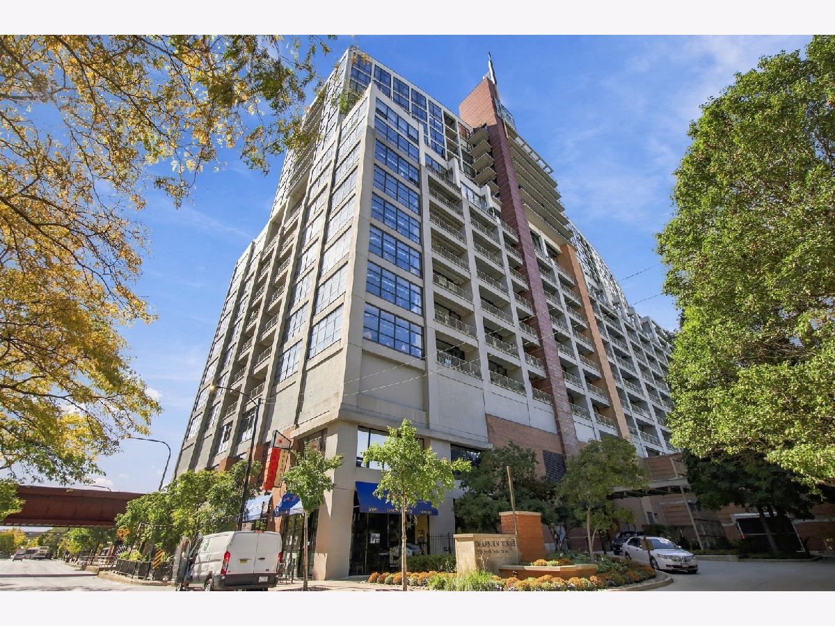  For Sale Chicago Illinois, 1530 State Street