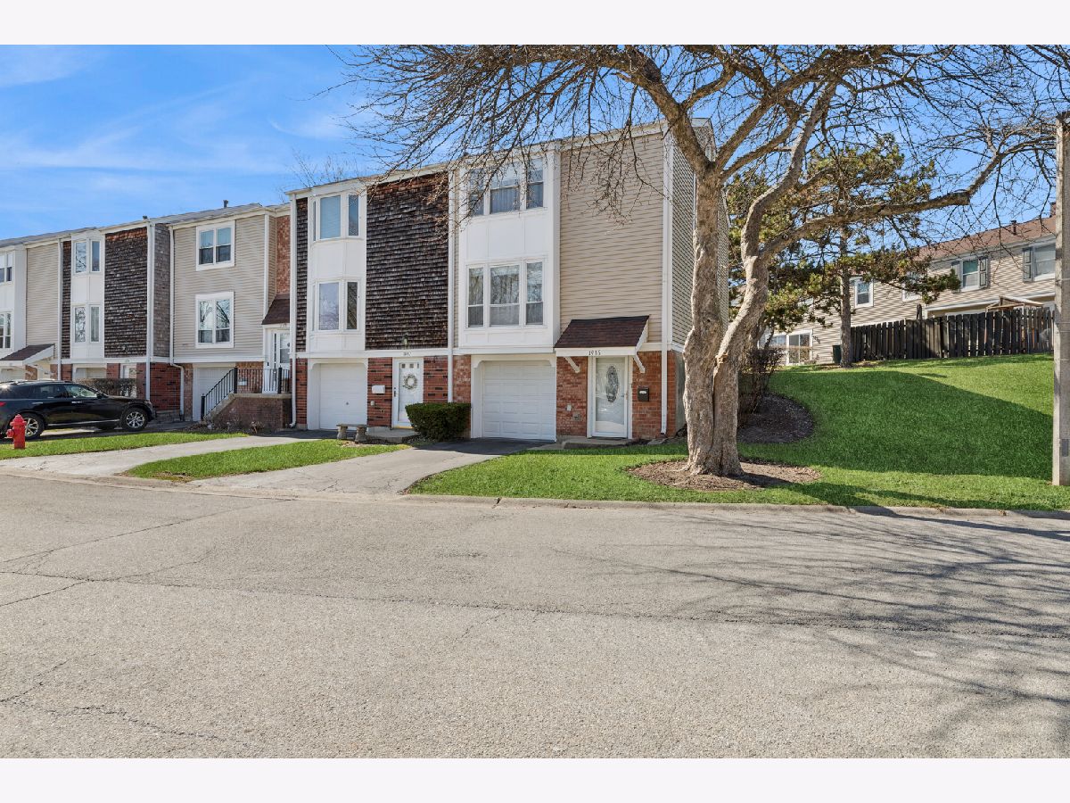  For Sale Hoffman Estates Illinois, 1936 Whitingham Lane