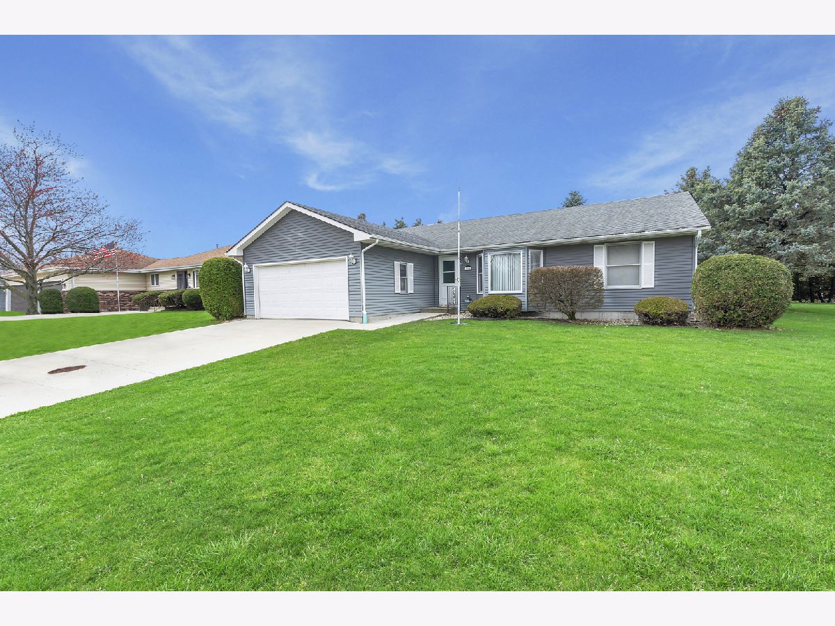  Sold Harvard Illinois, 1200 2nd