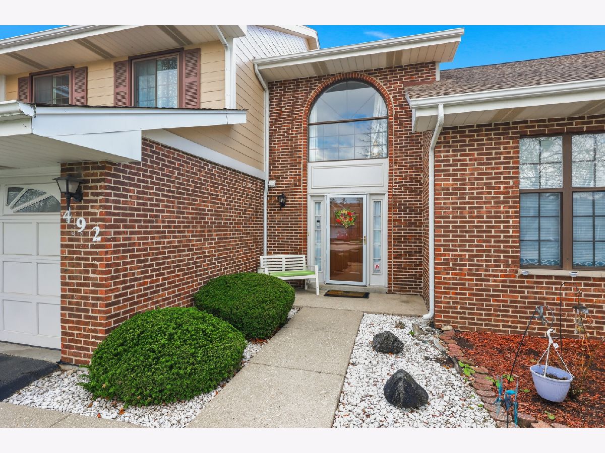 For Sale Wood Dale Illinois, 492 Victoria Lane