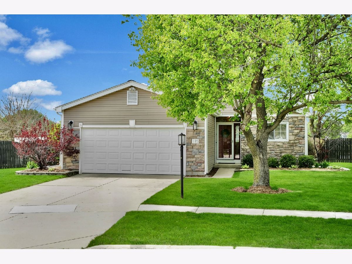  Sold Streamwood Illinois, 115 Abbeywood