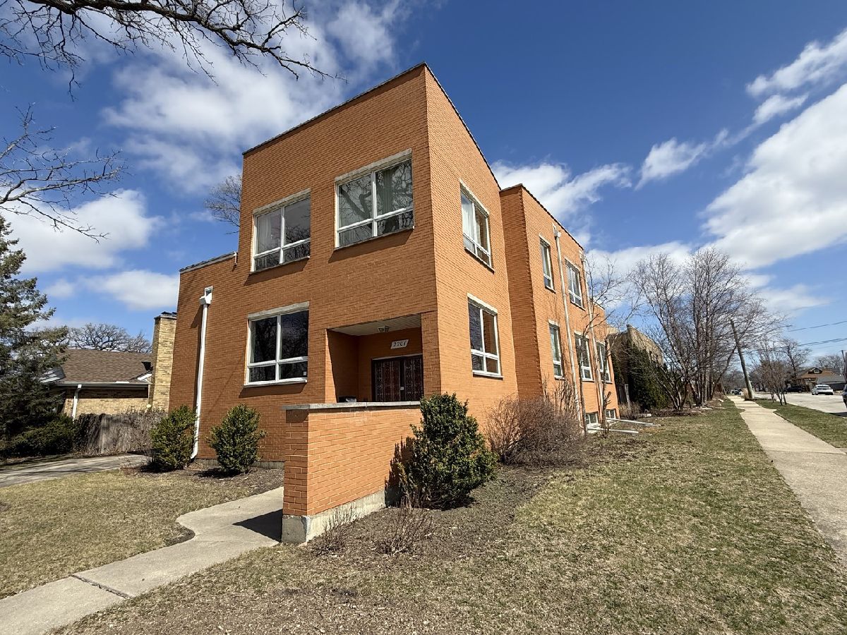  For Sale Elmwood Park Illinois, 2201 77th Avenue