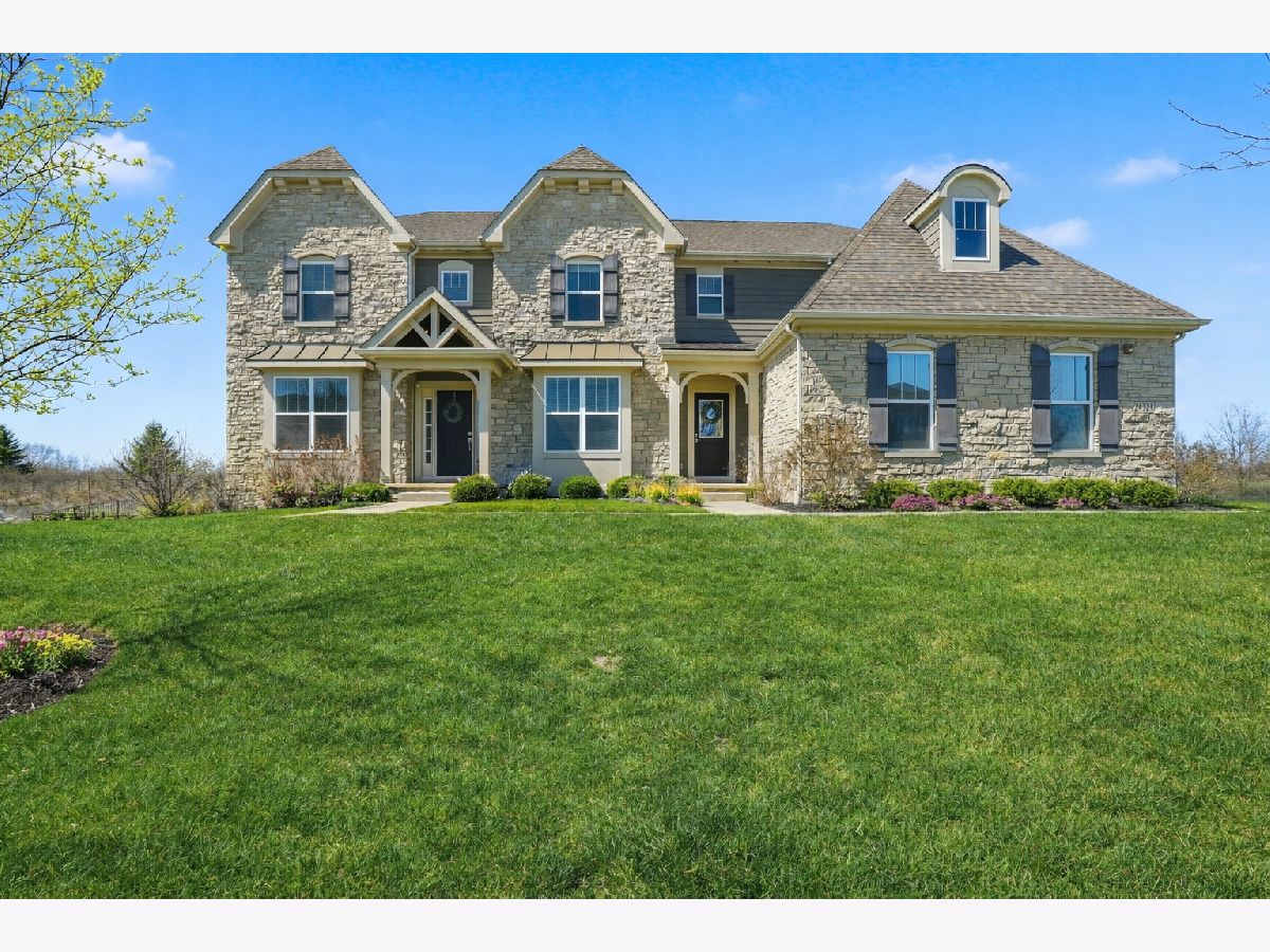  For Sale Lake Barrington Illinois, 24324 Blue Aster Lane