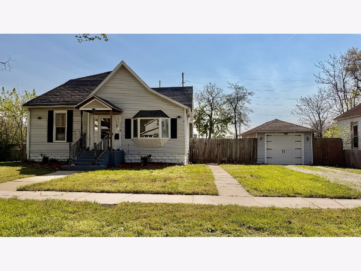  For Sale Centralia Illinois, 521 Cherry Street