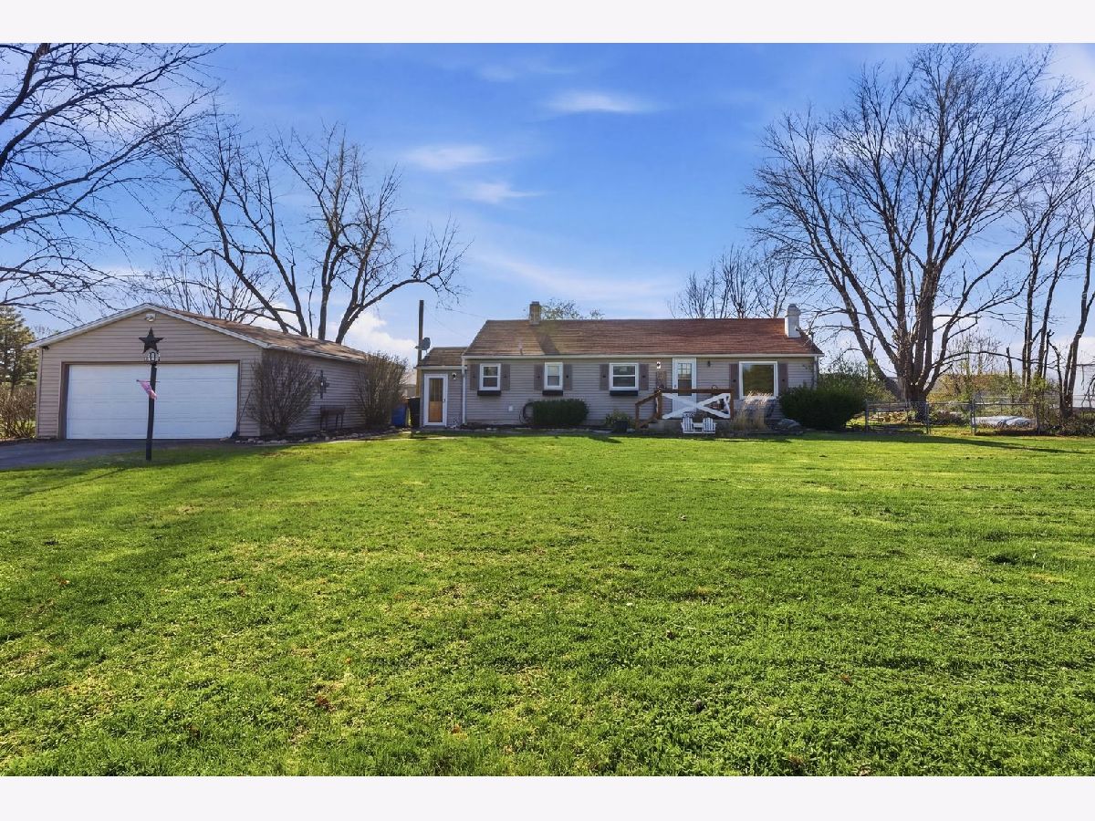  For Sale Somonauk Illinois, 152 Holiday Drive