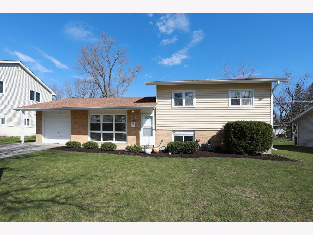  For Sale Hoffman Estates Illinois, 600 Flagstaff Lane