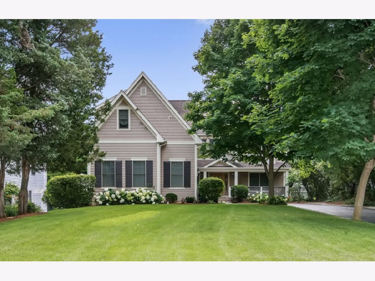  For Sale Libertyville Illinois, 141 Walnut Street