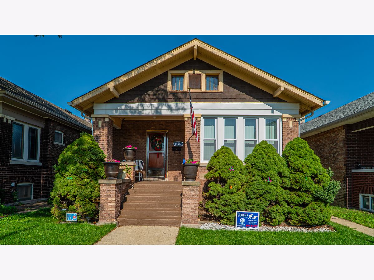  For Sale Chicago Illinois, 10613 Avenue F