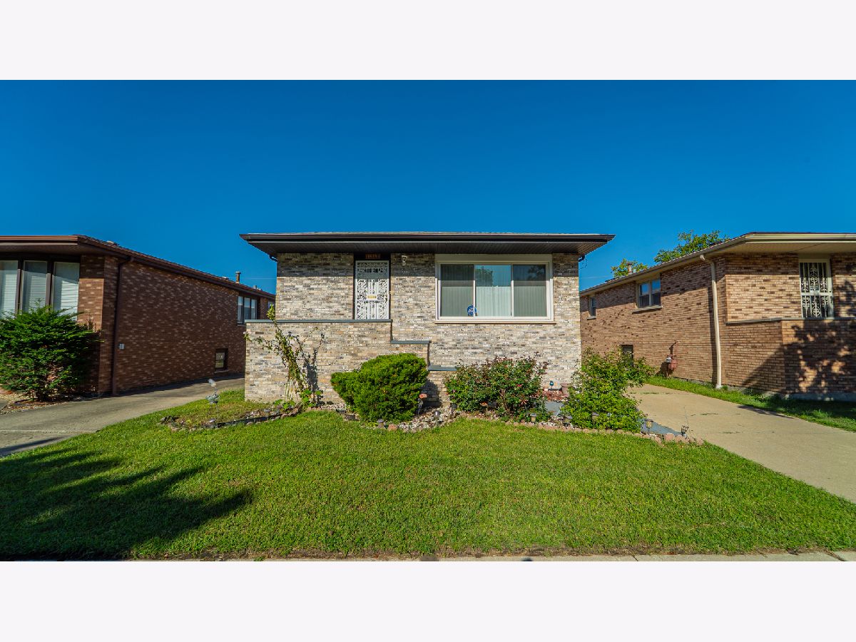 For Sale Chicago Illinois, 11548 Avenue G