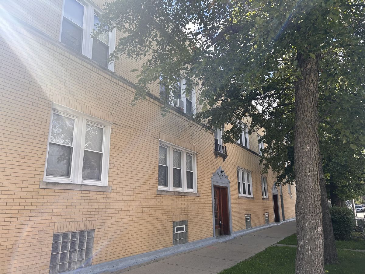  For Rent Chicago Illinois, 5557 Altgeld