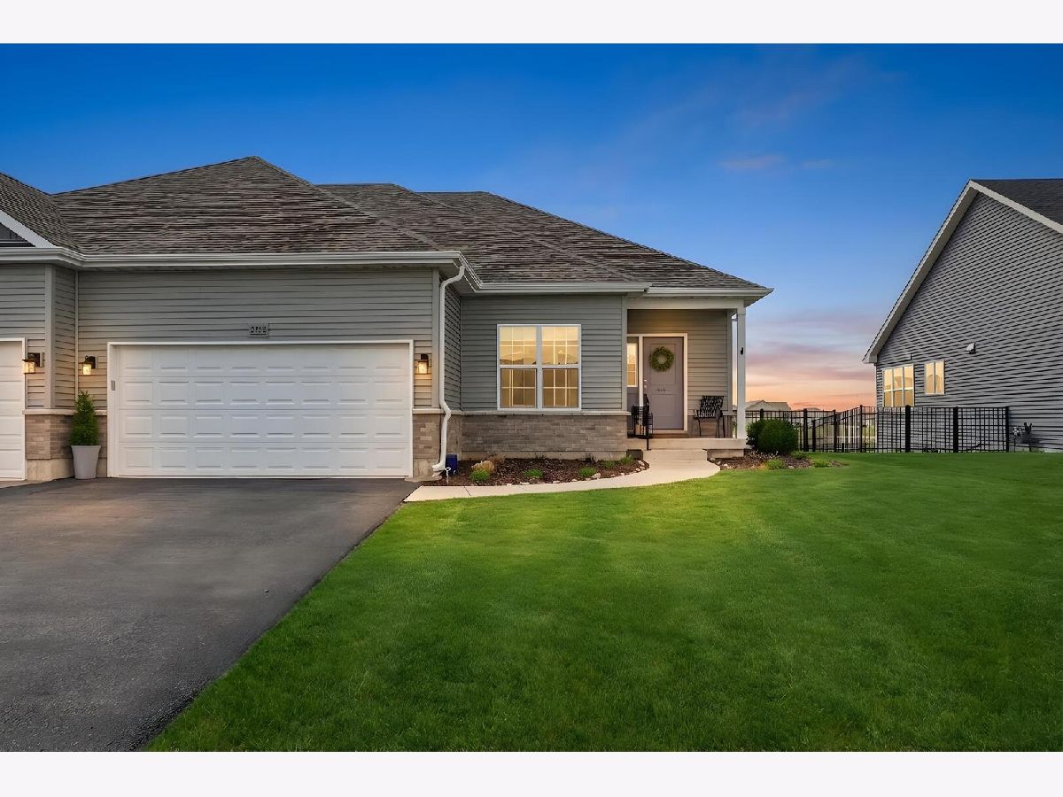  For Sale Sycamore Illinois, 2225 Concord Drive