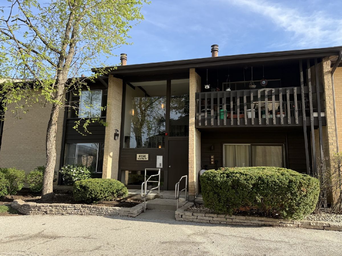  For Rent Willowbrook Illinois, 6156 Knoll Way