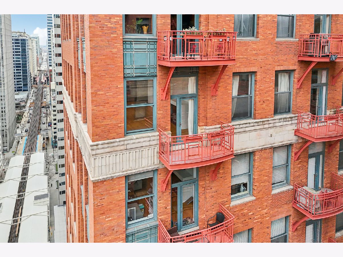  For Sale Chicago Illinois, 208 Washington Street