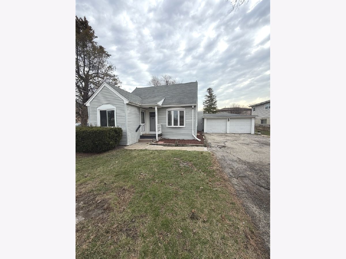  For Rent Des Plaines Illinois, 2209 Douglas