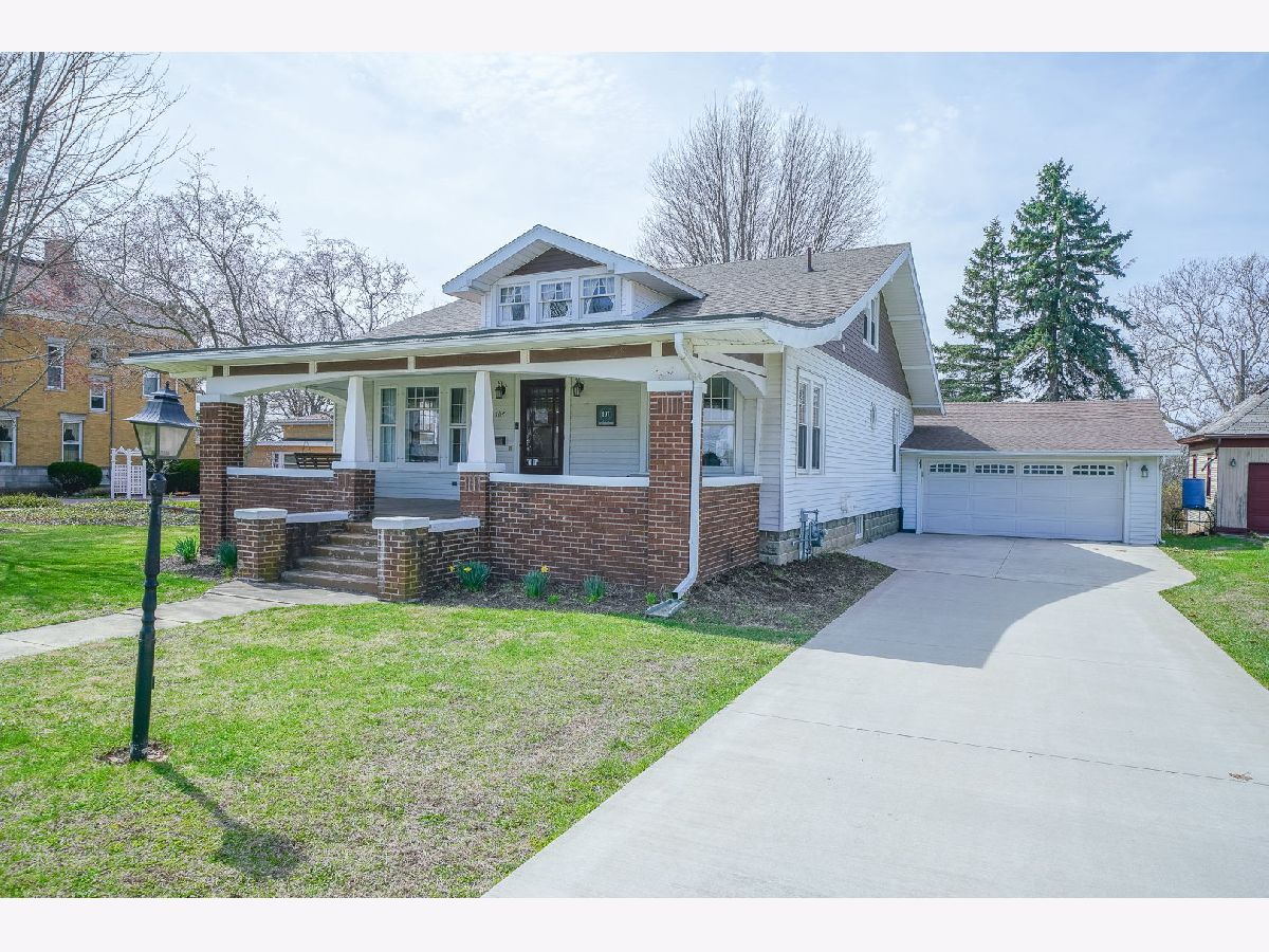  For Sale Polo Illinois, 107 Barber