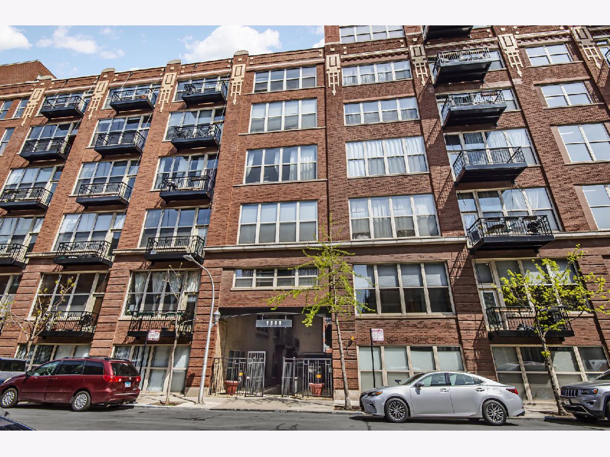  Rented Chicago Illinois, 1500 Monroe