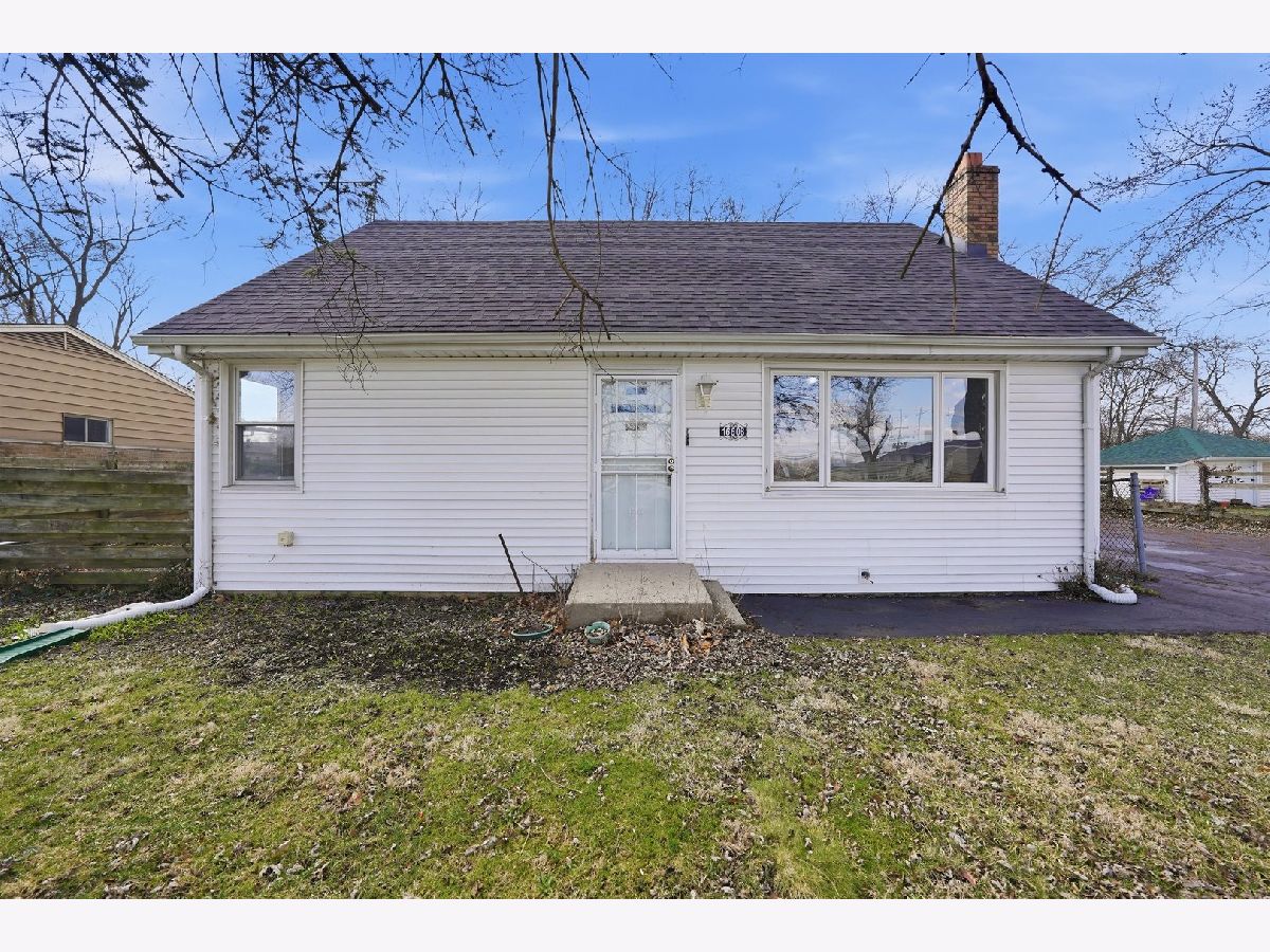  For Sale Markham Illinois, 16608 Sawyer Avenue