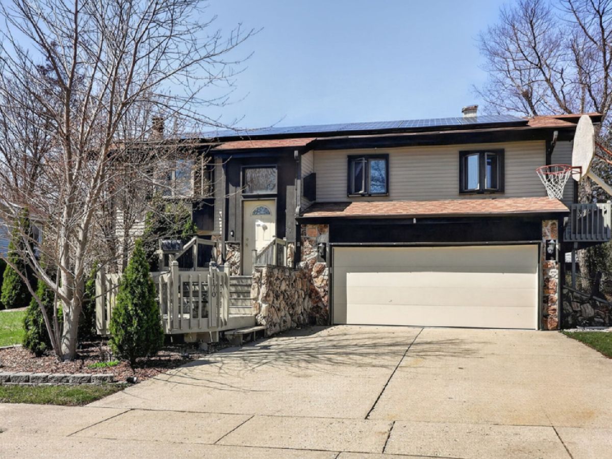  For Sale Hoffman Estates Illinois, 1170 Lancaster Court