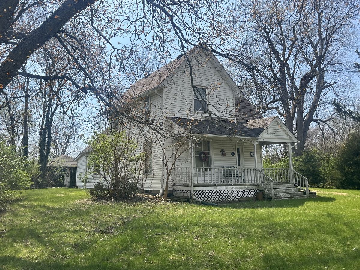  Sold Loda Illinois, 403 E 200 N