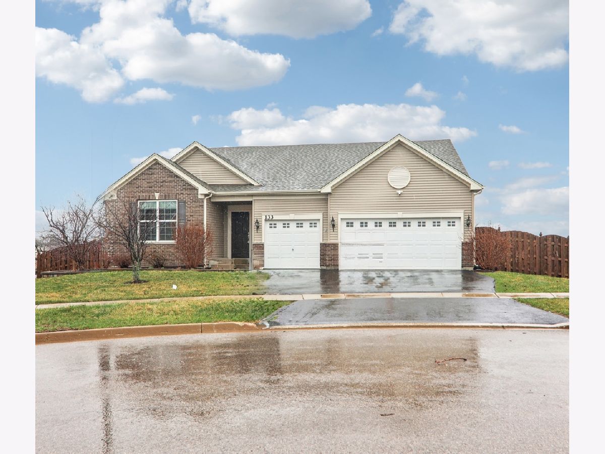  For Sale Fox Lake Illinois, 133 Stowe Court