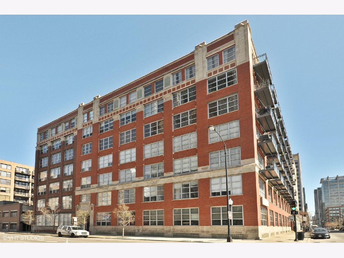  Rented Chicago Illinois, 333 Desplaines