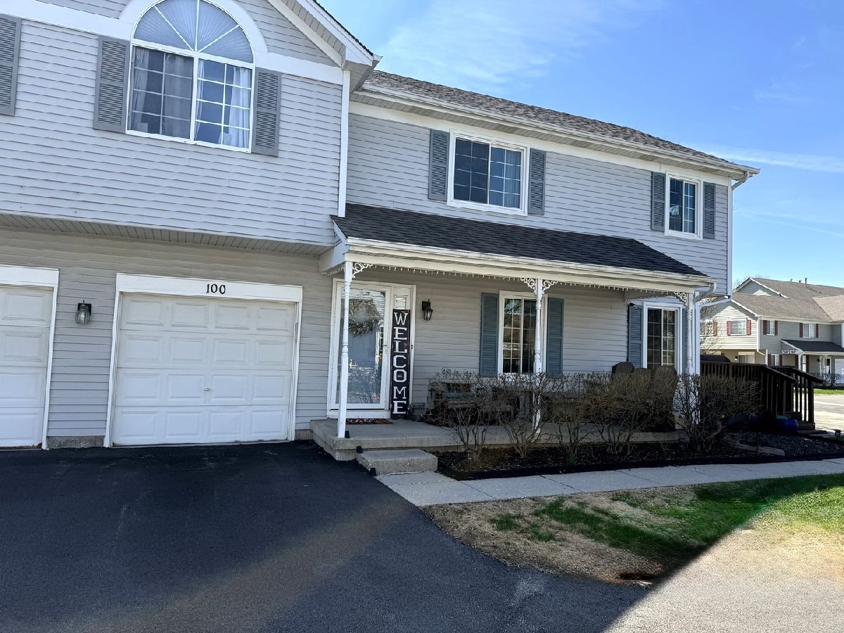  For Sale Lake In The Hills Illinois, 100 Village Creek Drive