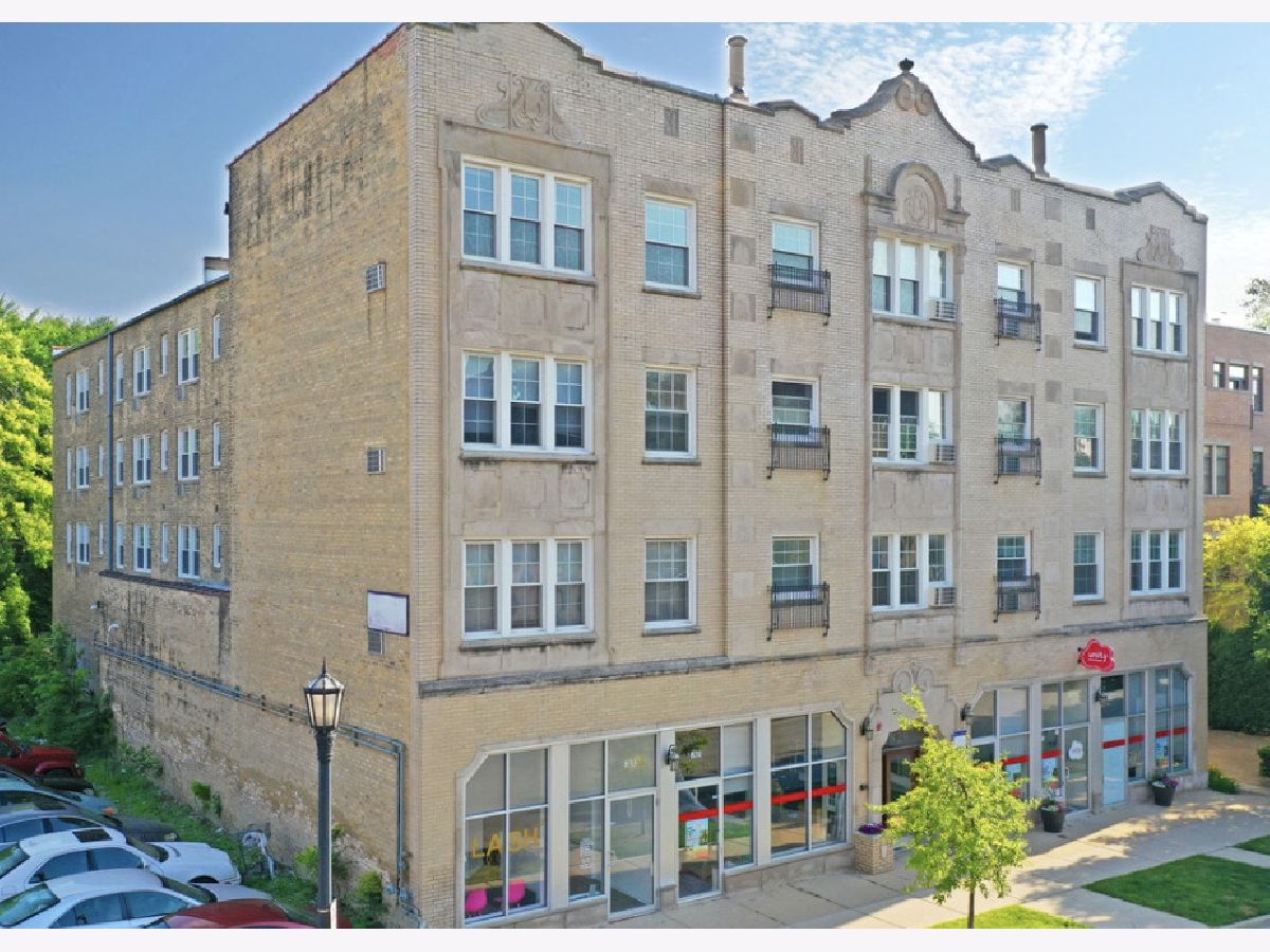  Rented Evanston Illinois, 829 Foster