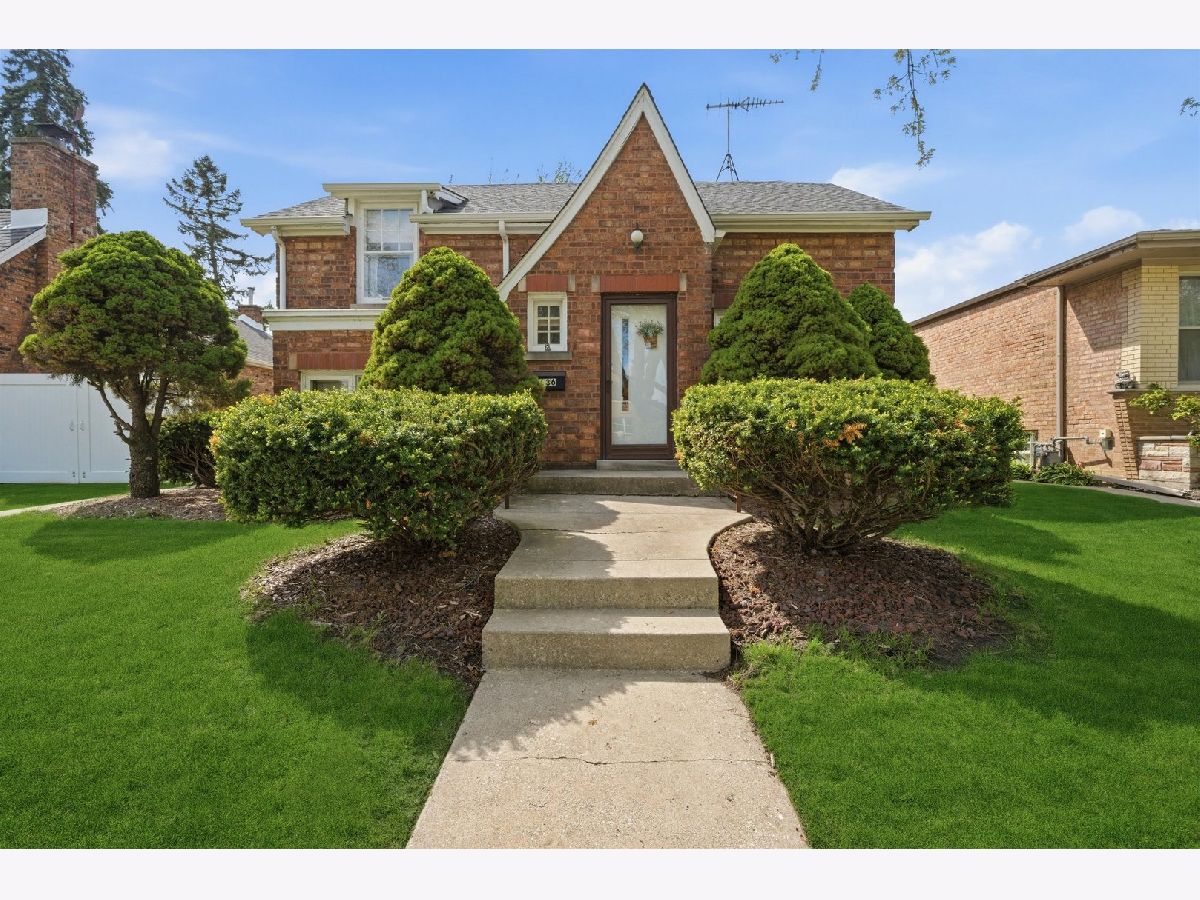  For Sale Evergreen Park Illinois, 9636 Central Park Avenue