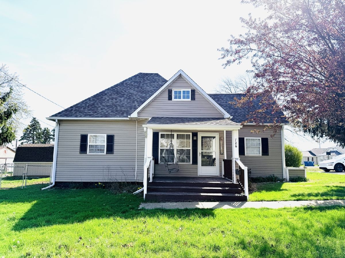  For Sale Hoopeston Illinois, 726 2nd Avenue