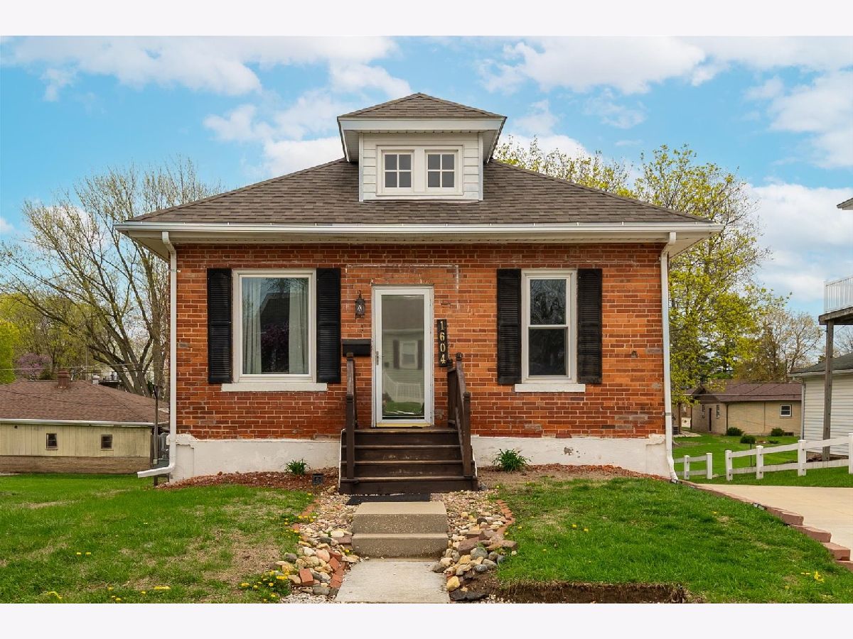  For Sale Lasalle Illinois, 1604 Sobieski Street