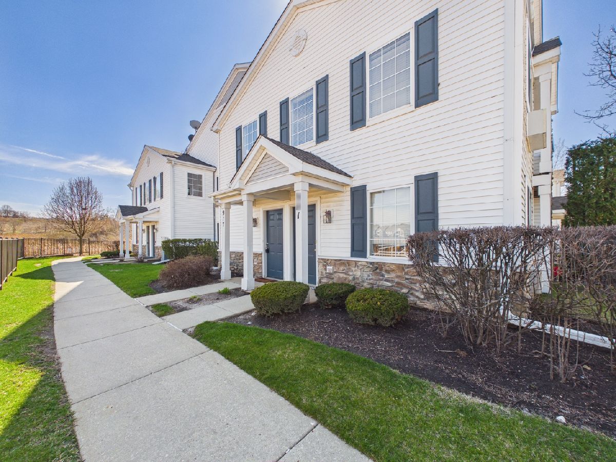  For Rent Carpentersville Illinois, 917 Silverstone