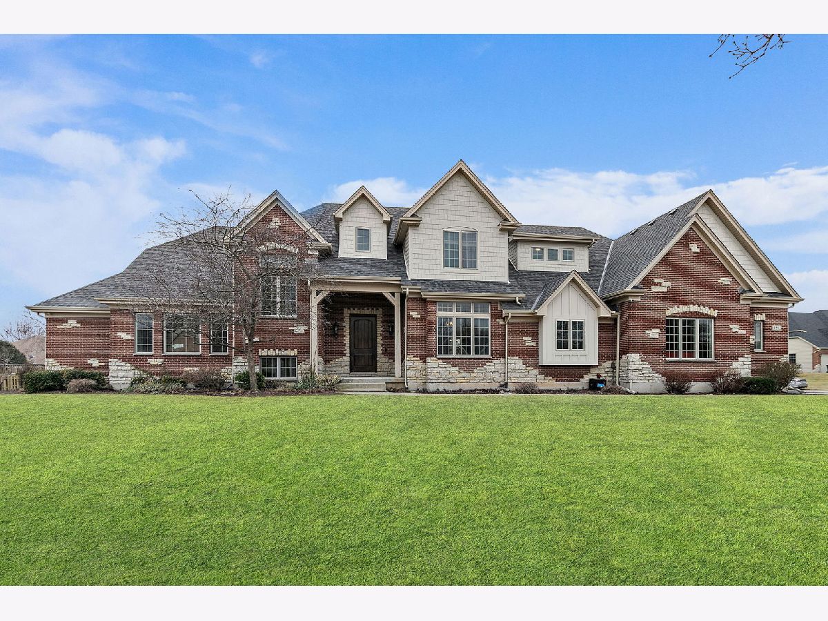  For Sale Hampshire Illinois, 1211 Coyote Trail