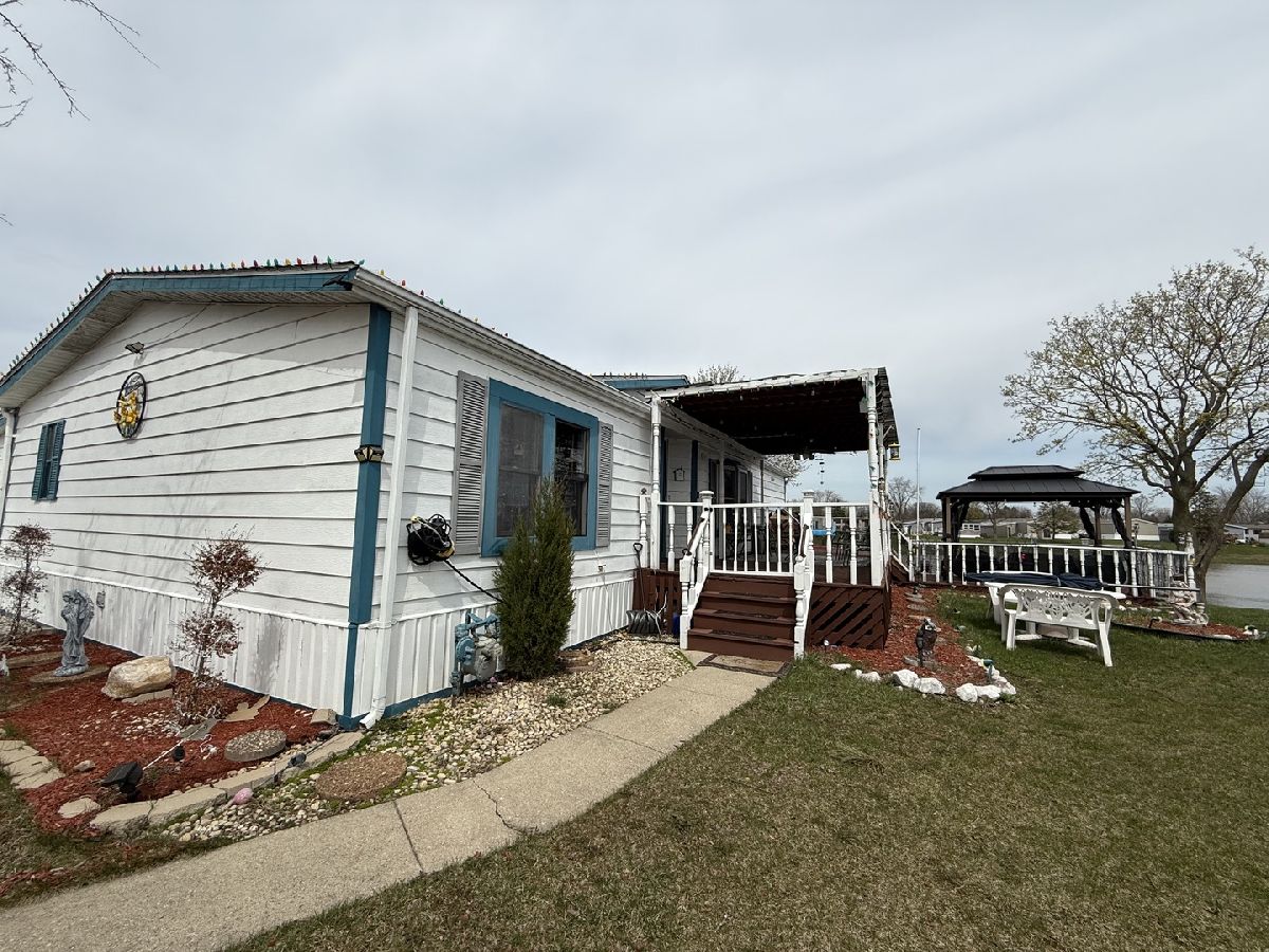  For Sale Matteson Illinois, 588 Hickory Glen