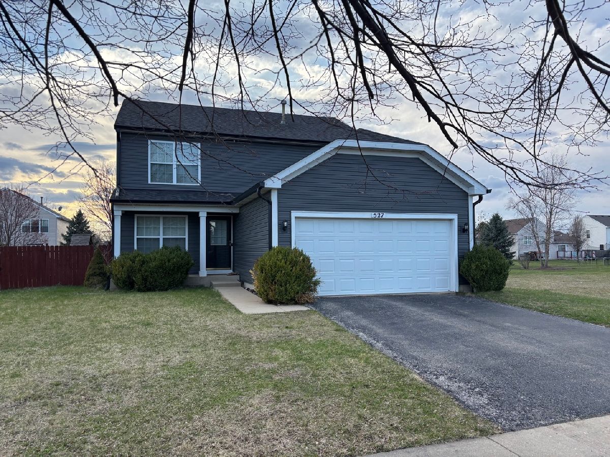  For Sale Harvard Illinois, 527 Driftwood Lane