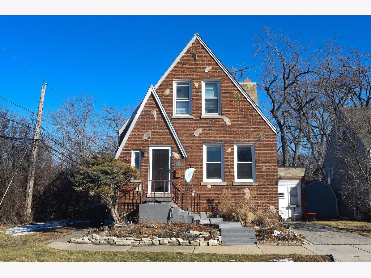  For Sale Lyons Illinois, 3901 Custer Avenue