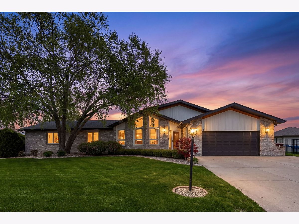  For Sale Frankfort Illinois, 20455 Grand Prairie Lane
