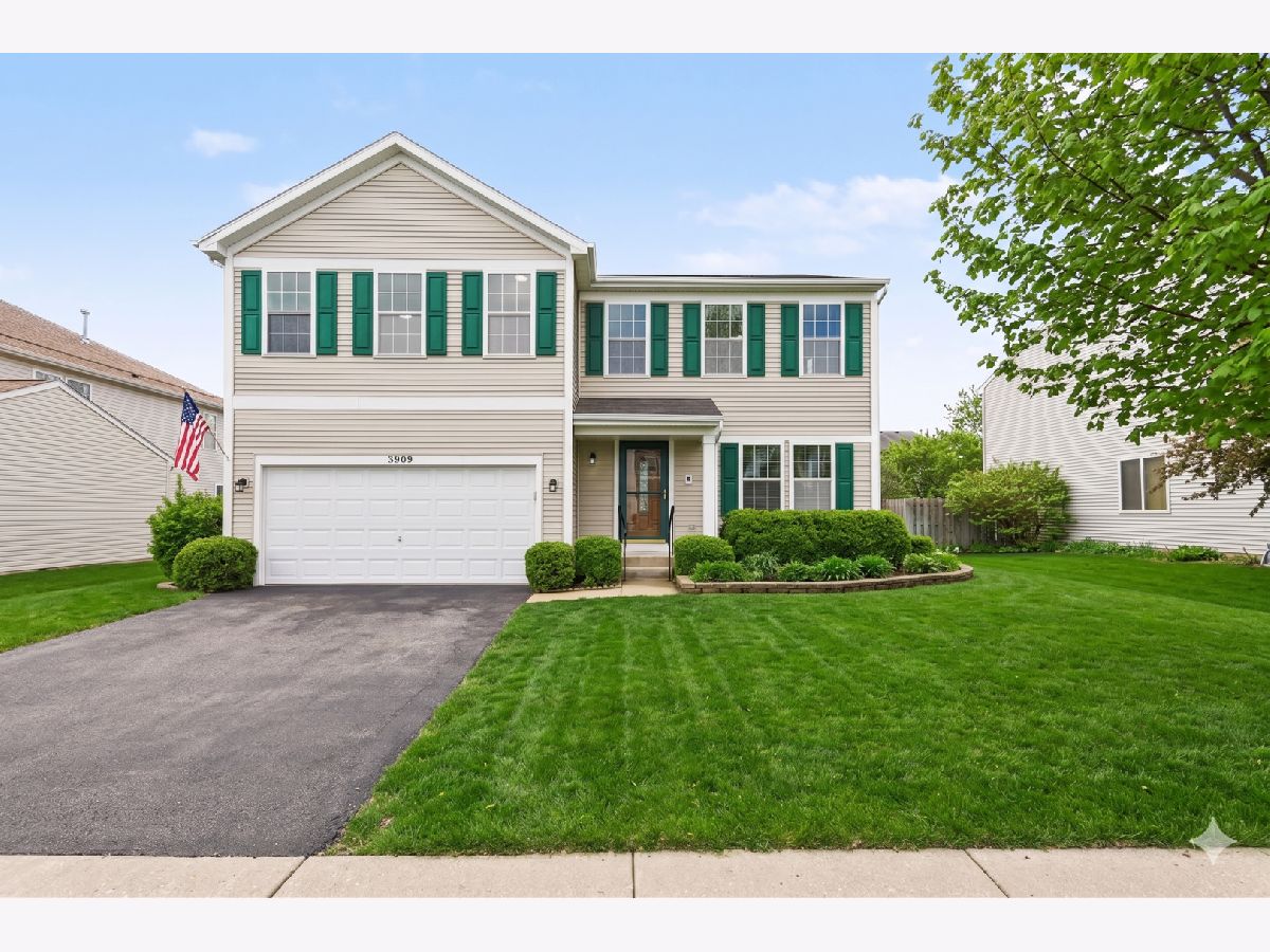  For Sale Zion Illinois, 3909 Sedge Street