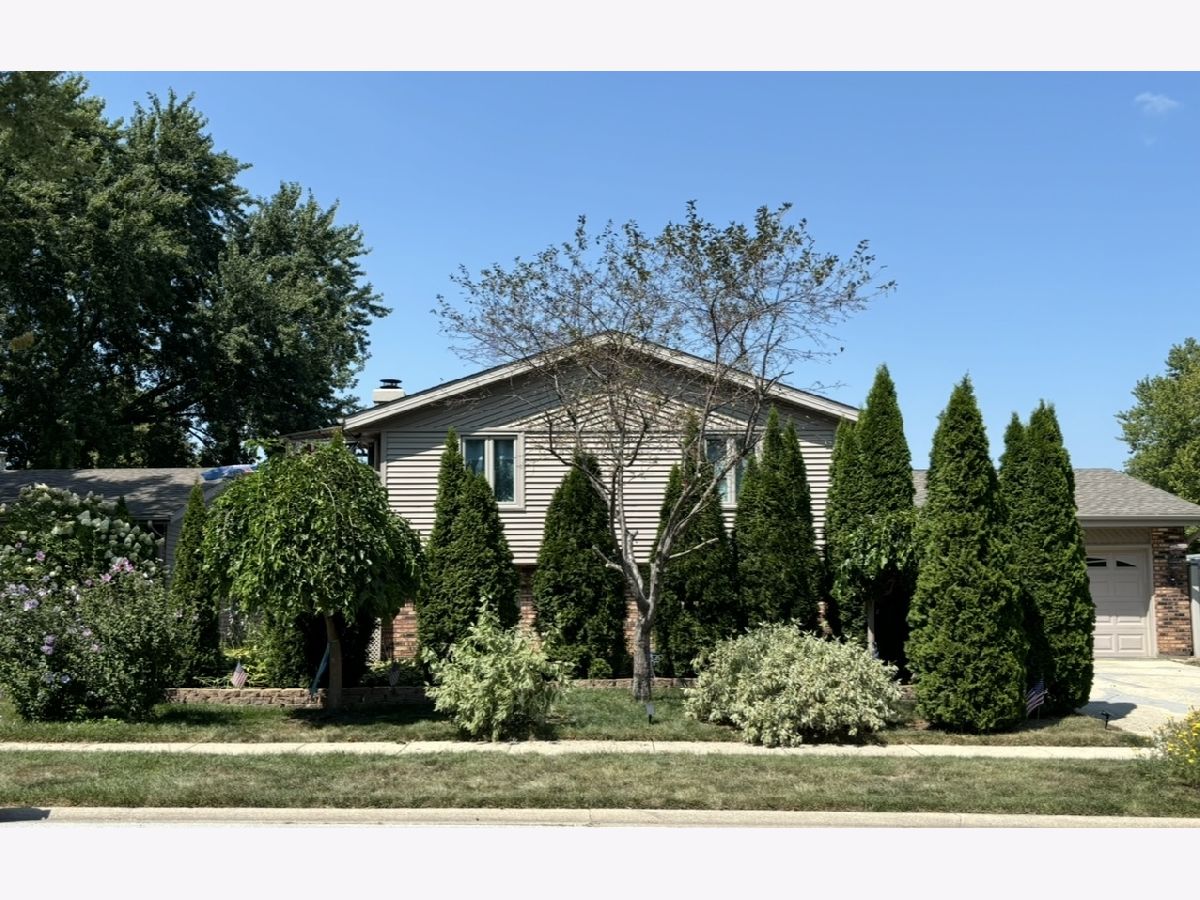  For Sale Bradley Illinois, 856 Quail Drive