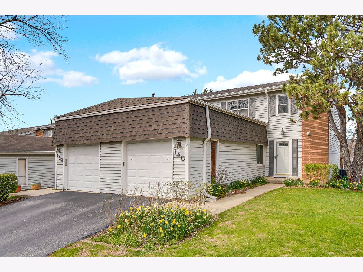 Townhomes For Sale Winston Village Bolingbrook Illinois, 140 Leslie Lane