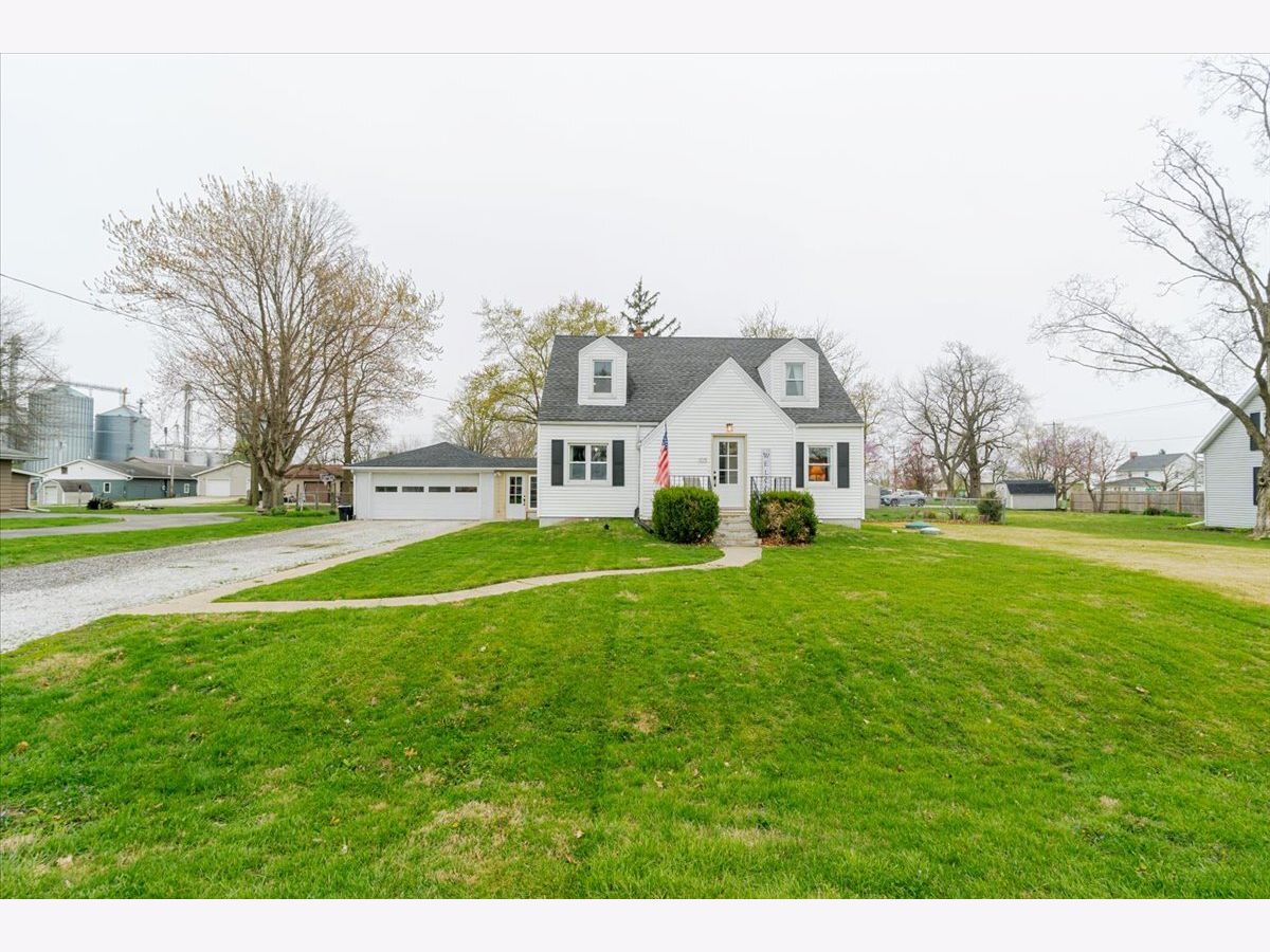  Sold Congerville Illinois, 105 Detweiller