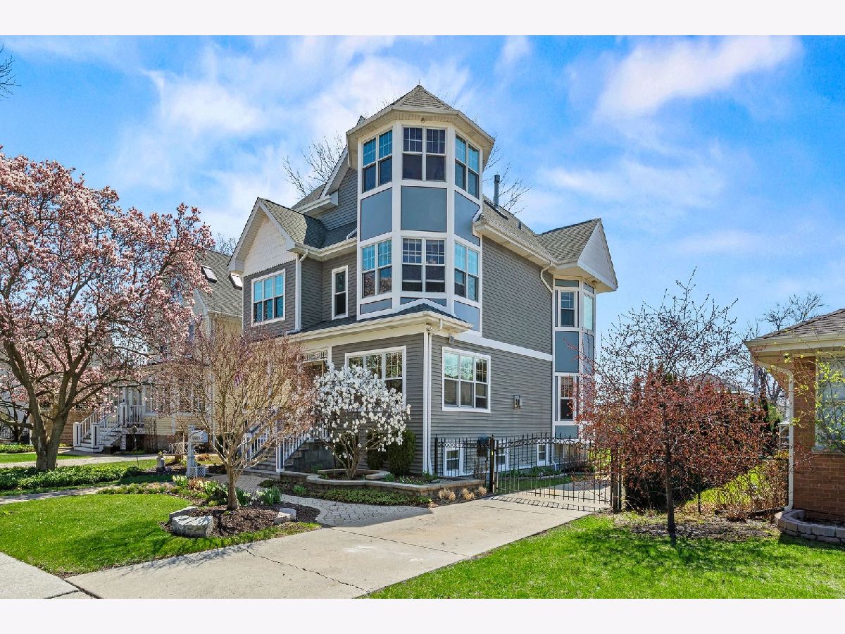  For Sale Chicago Illinois, 6883 Hobart Avenue